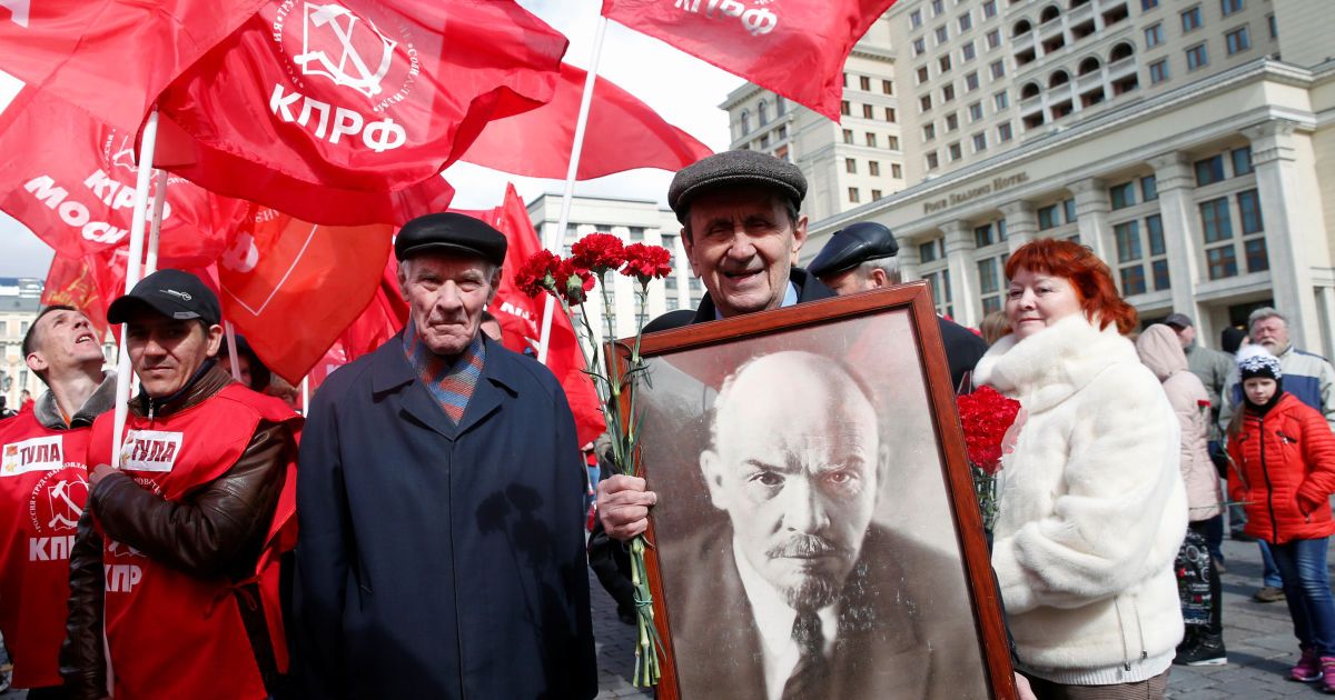 Вшанувати пам&rsquo;ять вождя пролетаріату прийшли сотні мешканців Москви. / © Reuters
