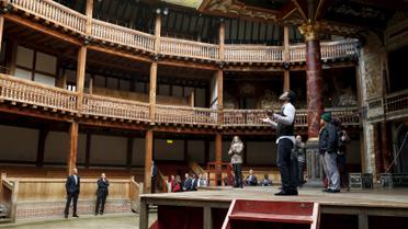 Барак Обама посетил театр "Глобус". / © Reuters