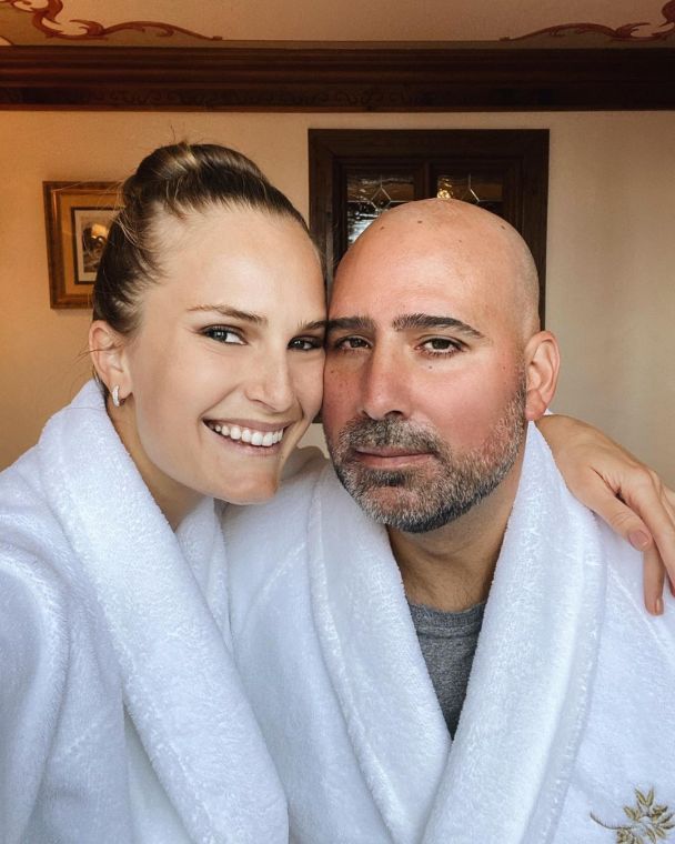 Алла Костромичева с мужем / © instagram.com/alla