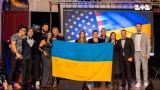 Флаг Украины за сумасшедшую сумму и помощь ВСУ: история о волонтерстве без границ