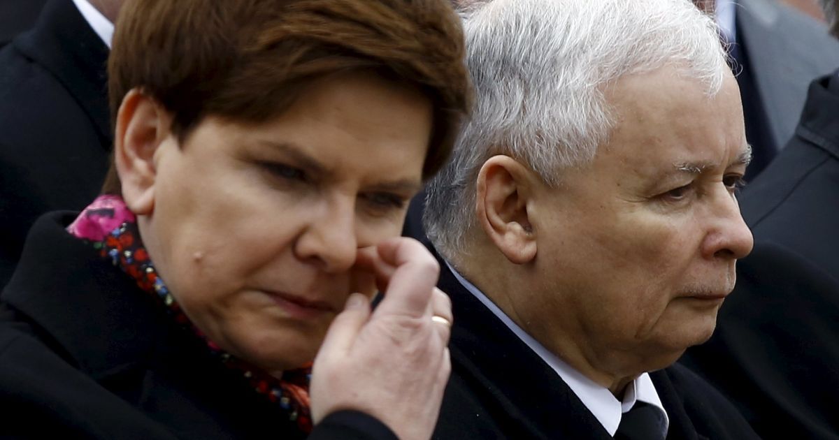 Председатель правящей партии Ярослав ачинский и глава правительства Беата Шидло / © Reuters
