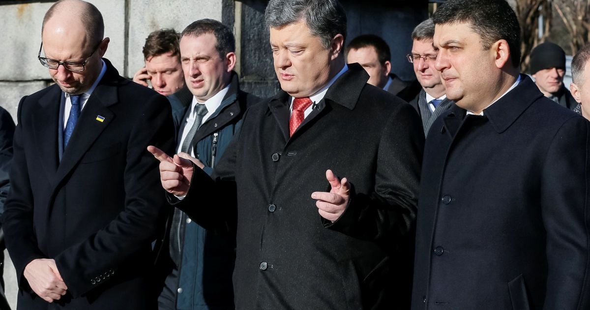СМИ узнали, кого Порошенко предложил на должность премьера вместо Гройсмана