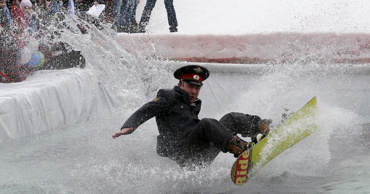На зимнем курорте устроили соревнования "Горнолужник" / © Reuters