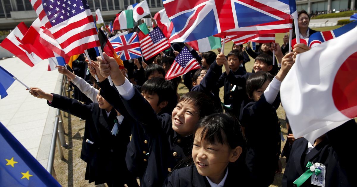 Джон Керри впервые посетил Хиросиму в рамках встречи глав МИД "Большой семерки". / © Reuters