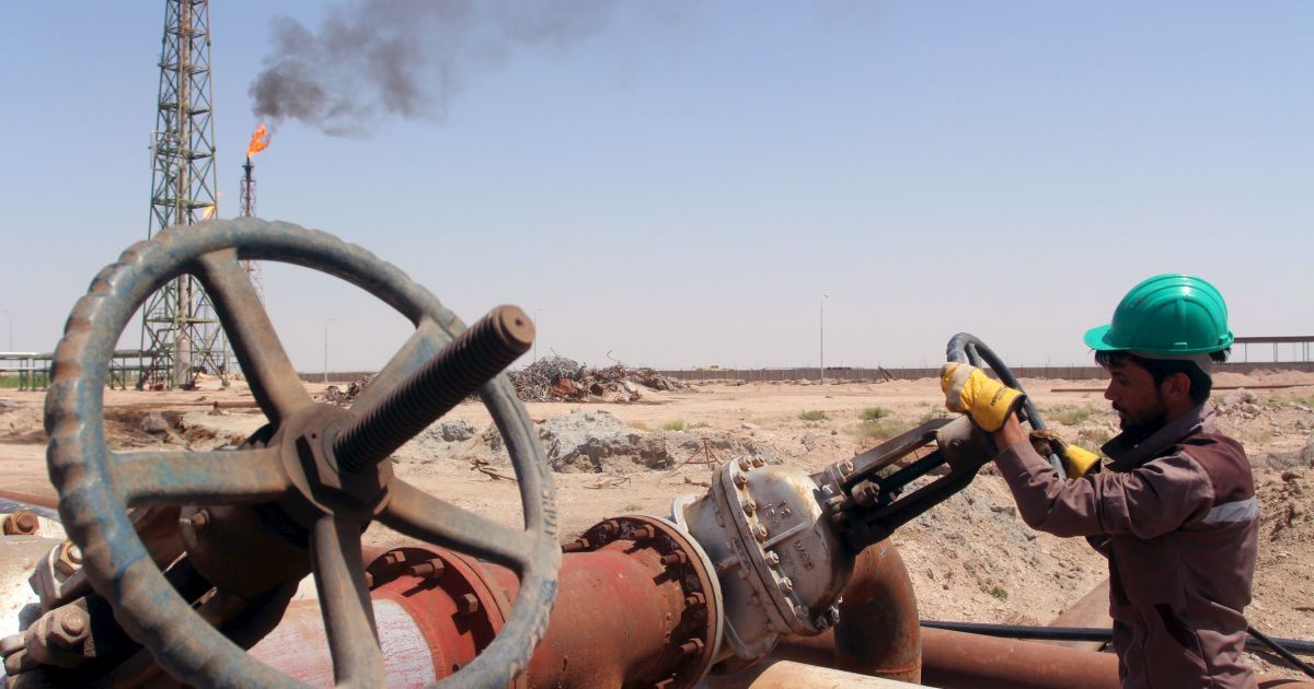 Нові цінові рекорди: нафта коштує вже 65 доларів за барель