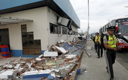 После субботней трагедии в Эквадоре снова сильное землетрясение