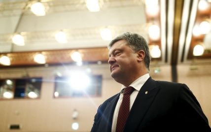 Порошенко убеждает, что политический кризис в Украине закончился