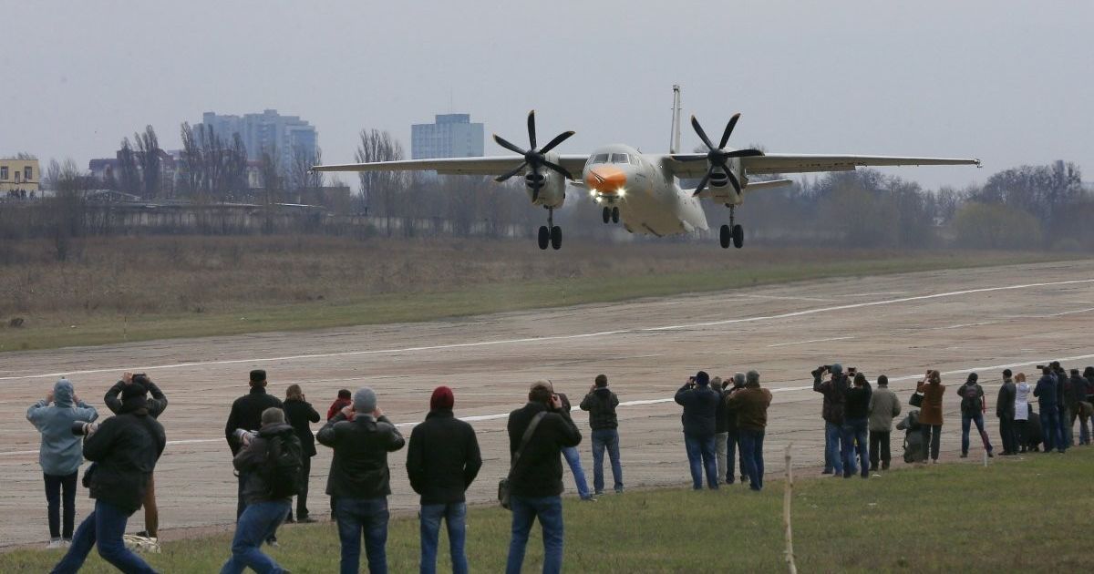 літак ан-132_5 / © УНИАН