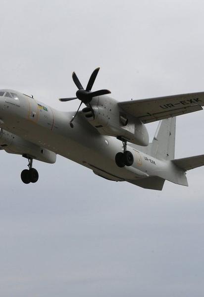 Вітчизняний літак АН-132 здійснив перший успішний політ