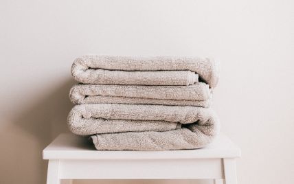 Как отстирать кухонное полотенце без машинки: лайфхак, когда нет света