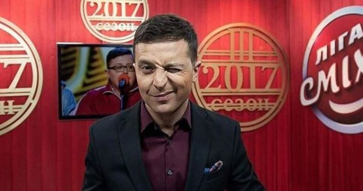 Спортивний Зеленський показав підтягування з гантелею між ногами