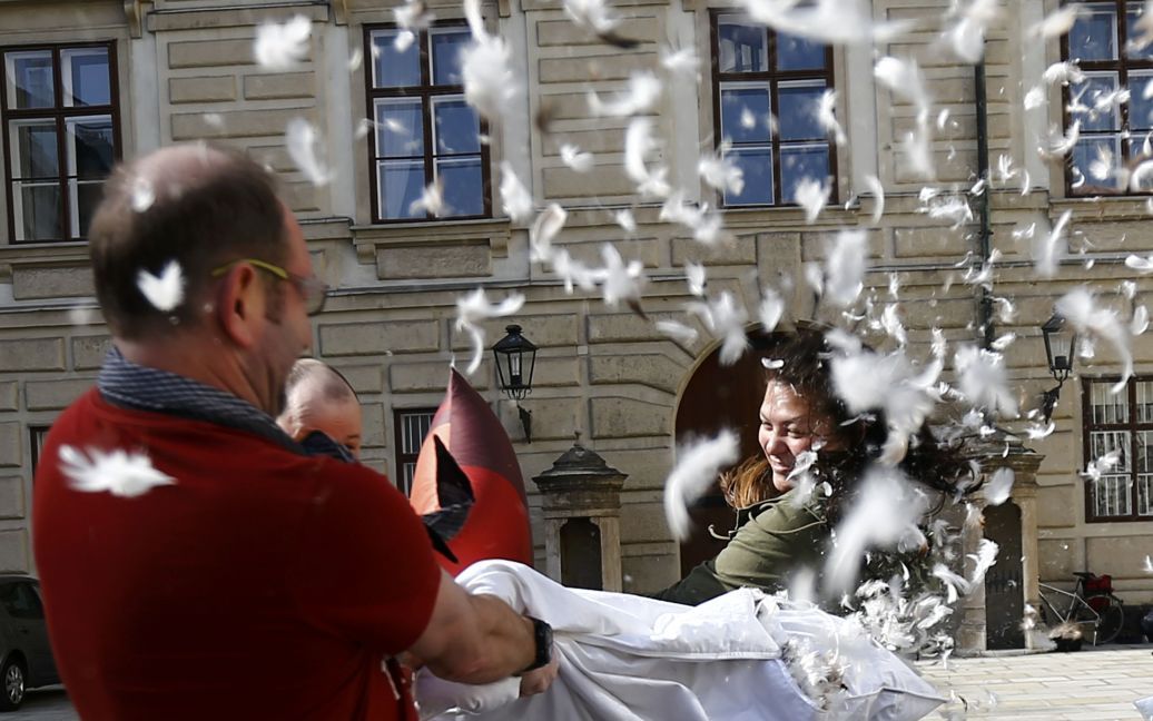 Подушкові бої у Відні, Австрія. / © Reuters