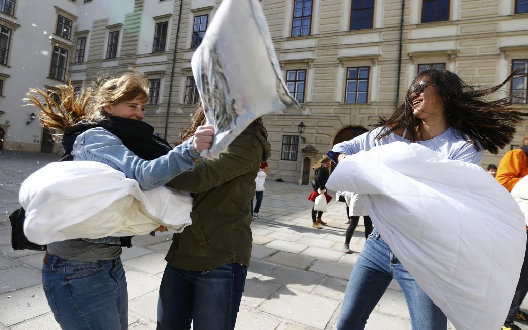 Подушкові бої у Відні, Австрія. / © Reuters