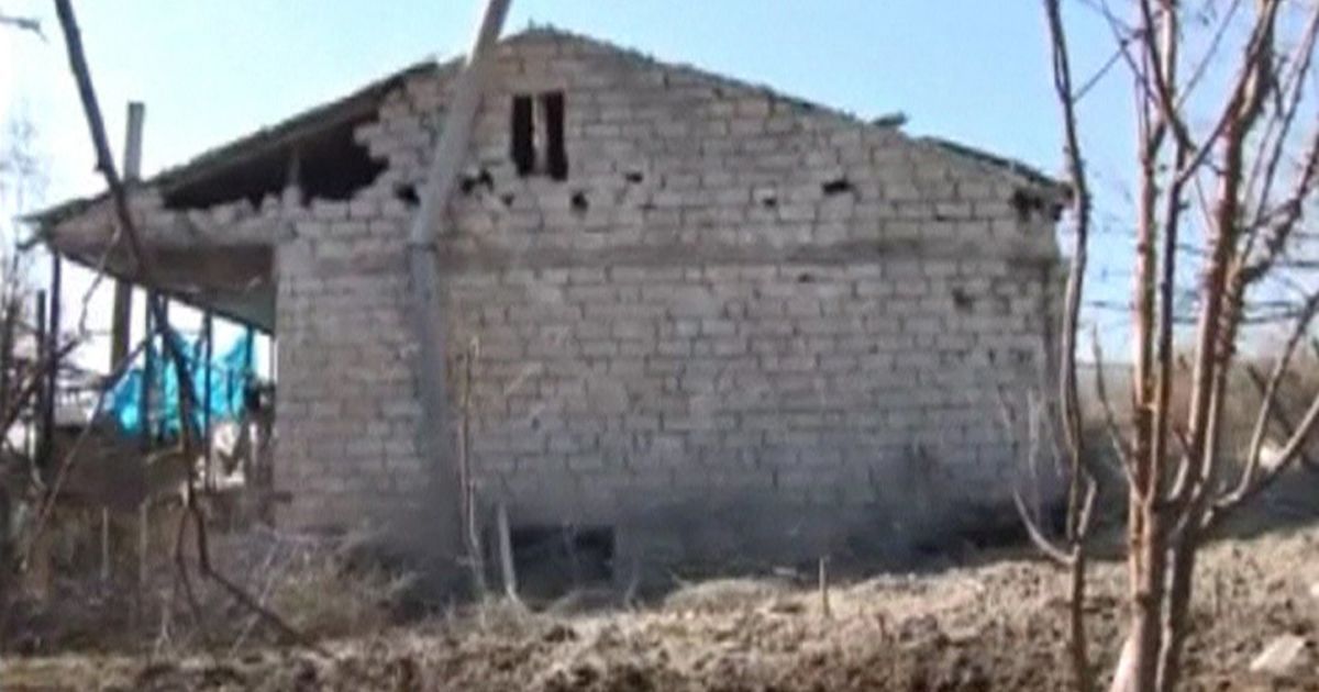 Армянские военные перебросили в Карабах артиллерию и обстреляли дома мирных жителей - СМИ