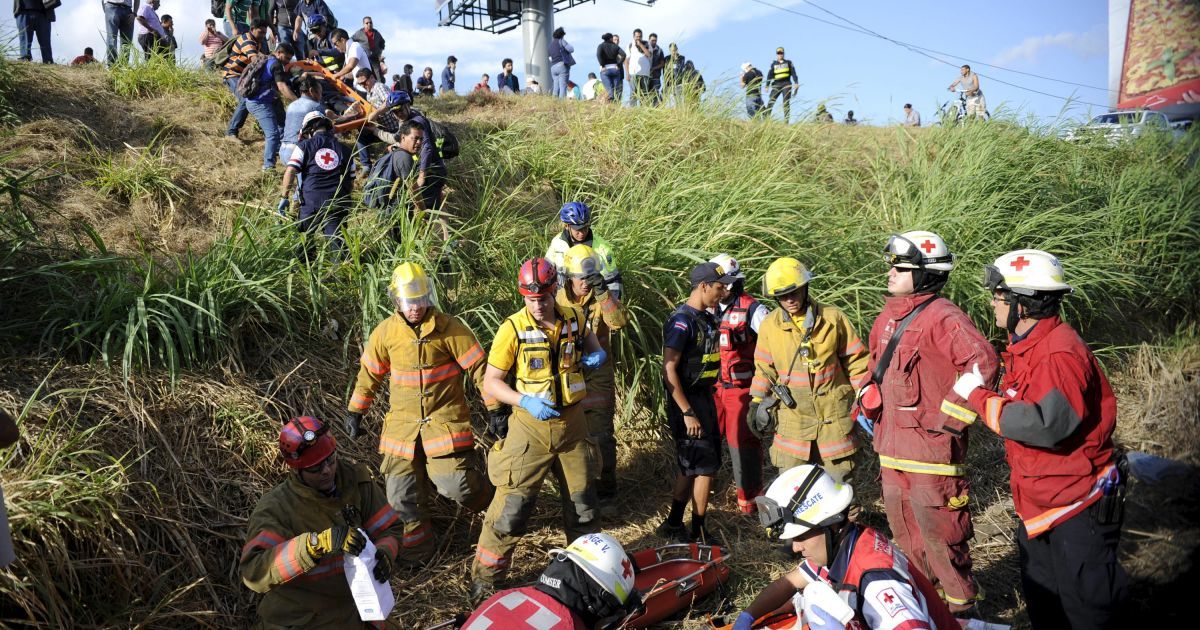 У Коста-Ріці зікнулися два потяги_3 / © Reuters