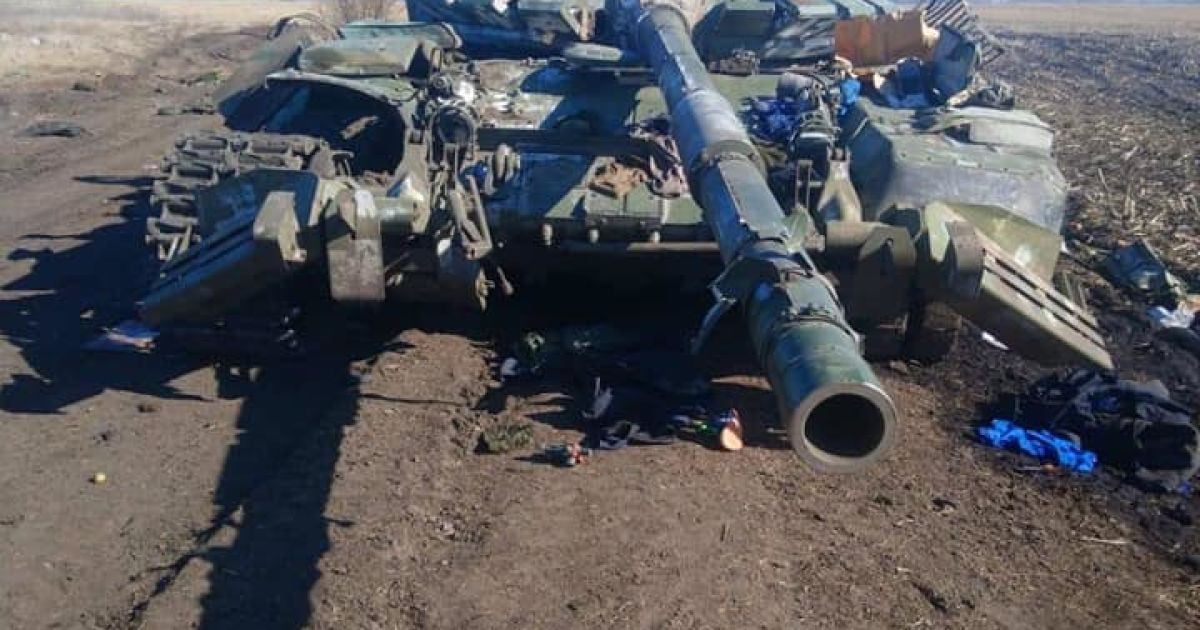 Бойцы "Азова" под Мариуполем уничтожили вражеские танки и утопили катер