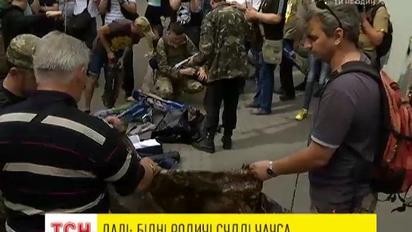 Активісти погодились розблокувати "Інтер": керівництво телеканалу пообіцяло виконати умови протестувальників