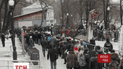 В Москве проститься с Борисом Немцовым пришли тысячи людей
