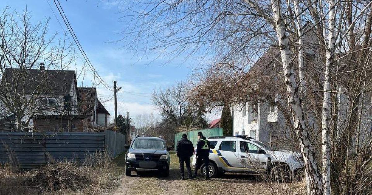 Били сокирою, зв'язали та непритомного кинули в озеро: на Київщині жорстко вбили 36-річного чоловіка
