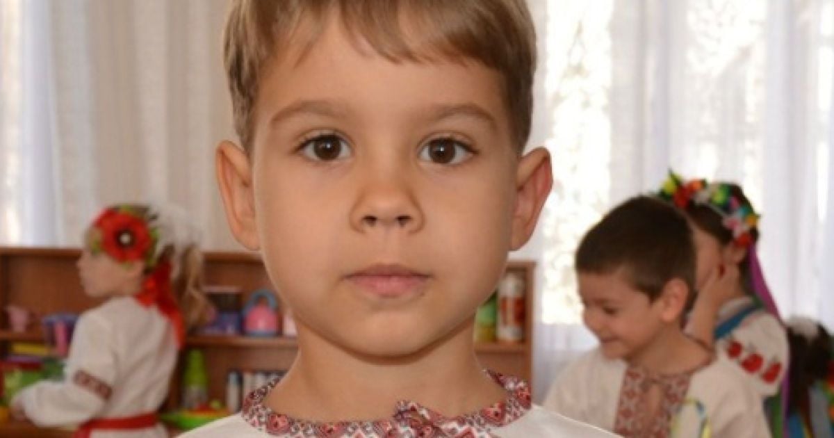 Помощи в лечении редкой болезни нуждается Кирилл