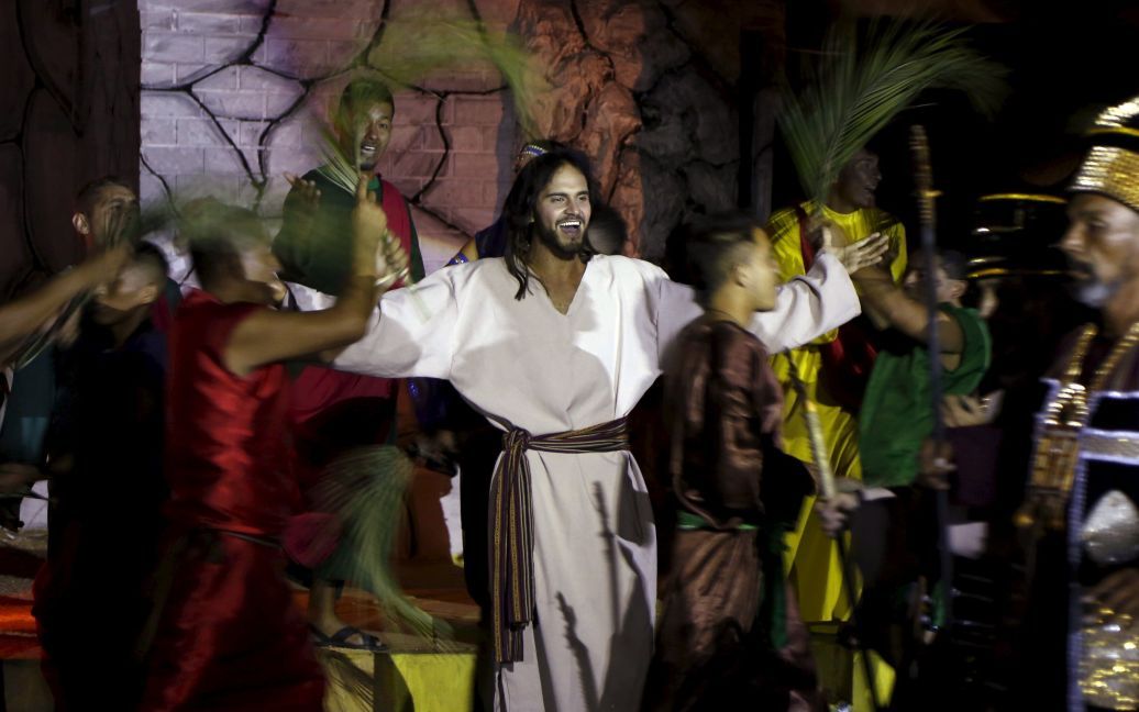 В Перу постановку сделали и узники тюрьмы и исполнили собственную версию "Иисуса Христа Суперзвезды" / © Reuters
