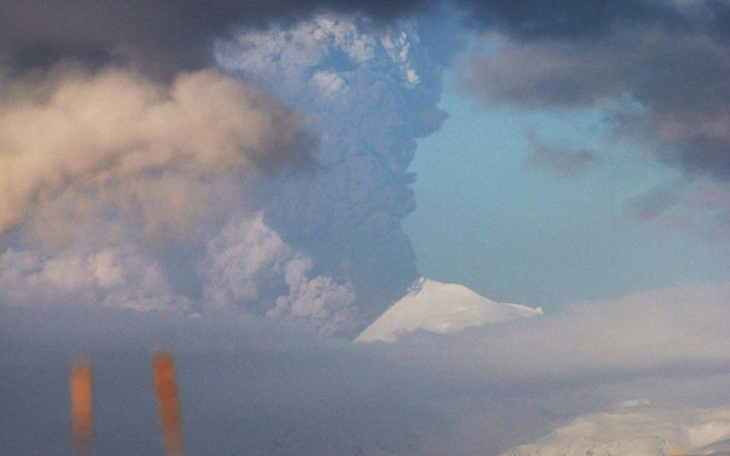 На Алясці почалося виверження вулкану / © Reuters