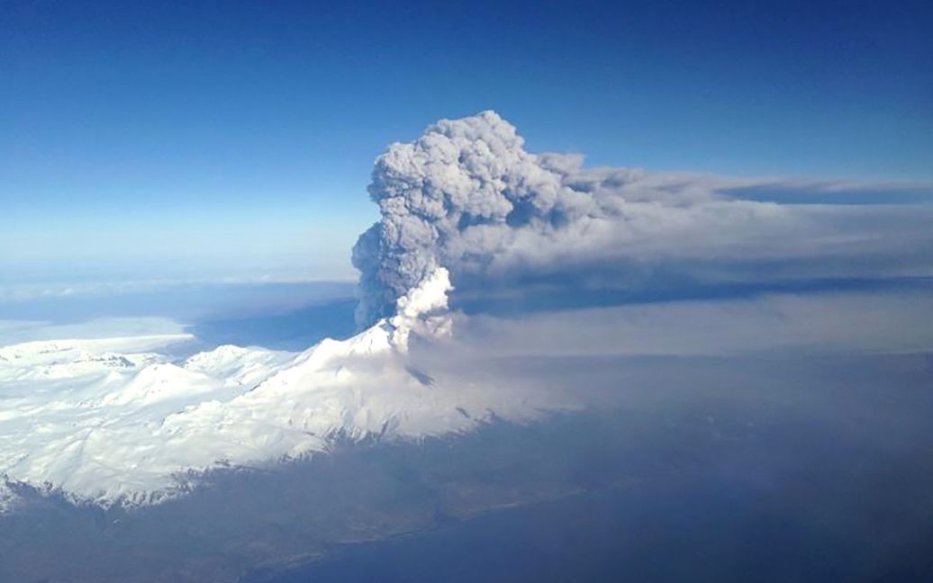 На Аляске началось извержение вулкана / © Reuters