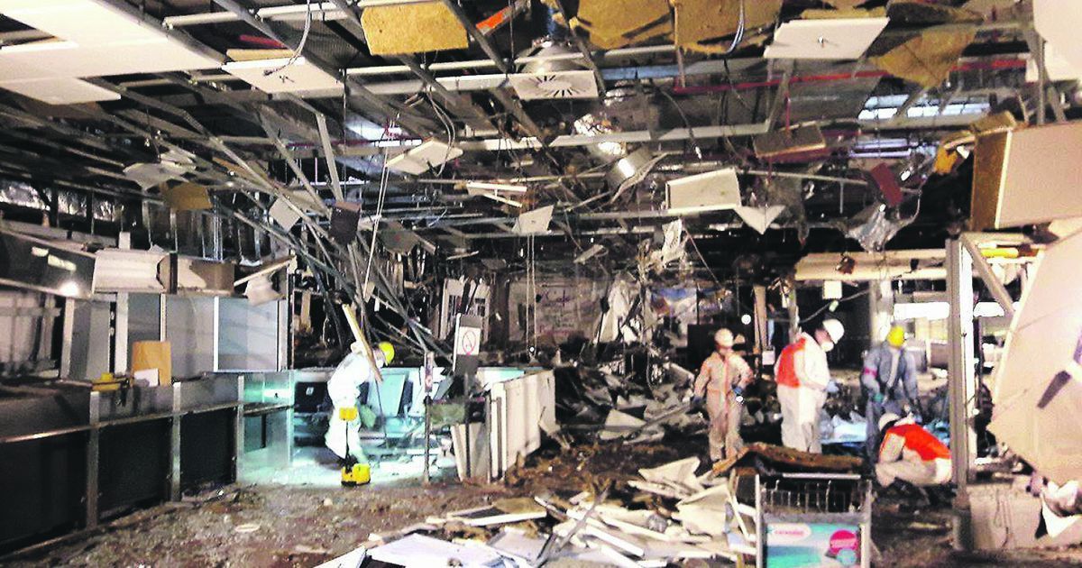 Последствия взрывов в аэропорту Завентеп в Брюсселе. / © Reuters