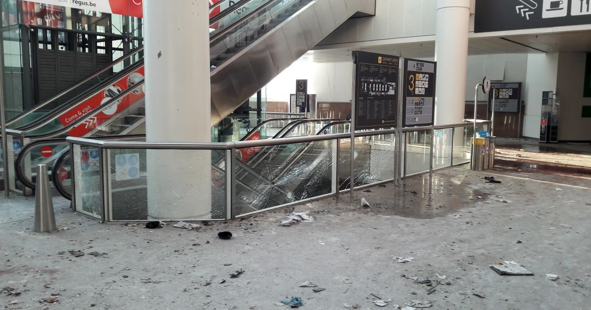 Последствия взрывов в аэропорту Завентеп в Брюсселе. / © Reuters