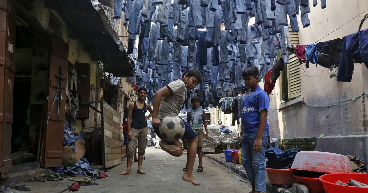 Reuters показал ужасы уличной жизни в индийской Колкате