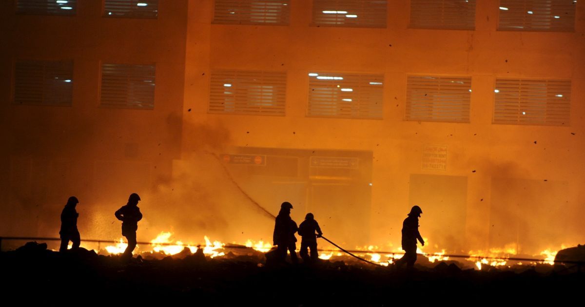 В одном из небоскребов в ОАЭ произошел пожар. / © Reuters