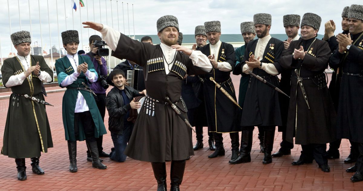 Путин решил оставить Кадырова на посту и.о. главы Чечни