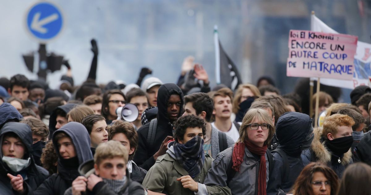 В Парижі мітингують студенти та школярі_8 / © Reuters