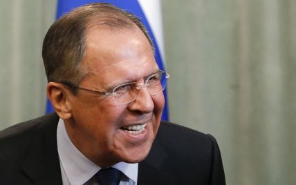 В России просят НАТО "не лезть к микрофону"