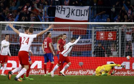 Суперник України на Євро-2016 насилу обіграв Сербію