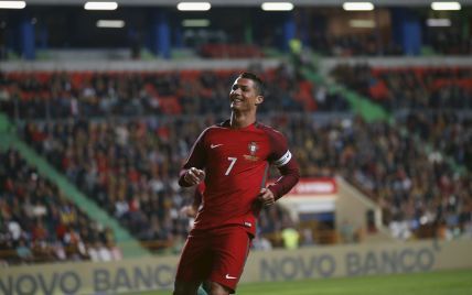 Роналду показал зажигательные танцы на тренировке сборной Португалии