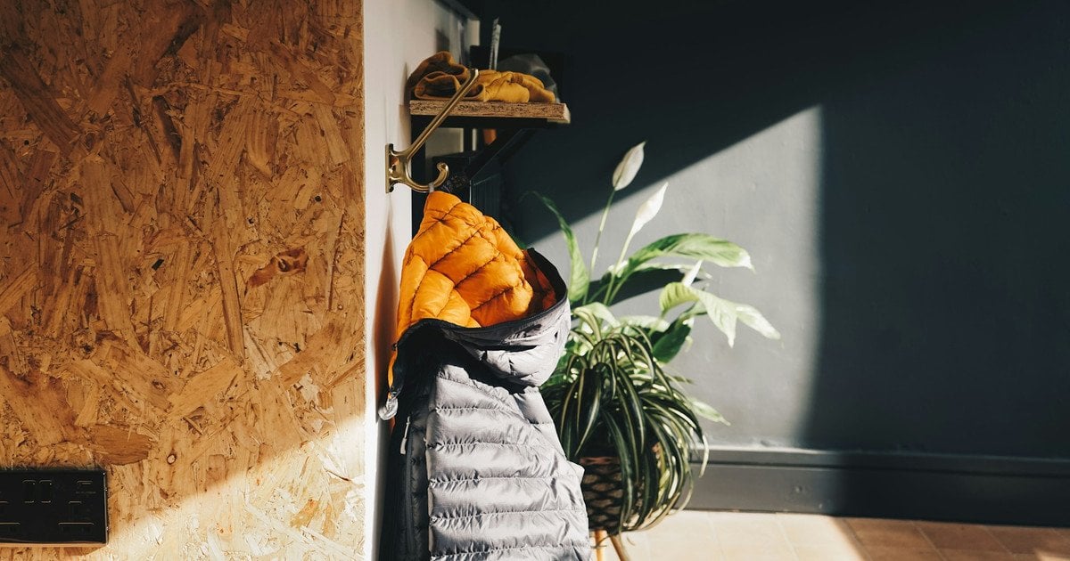 Як оновити зимову куртку без прання і хімчистки