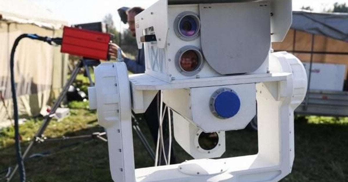 Российская лазерная система "Посох"