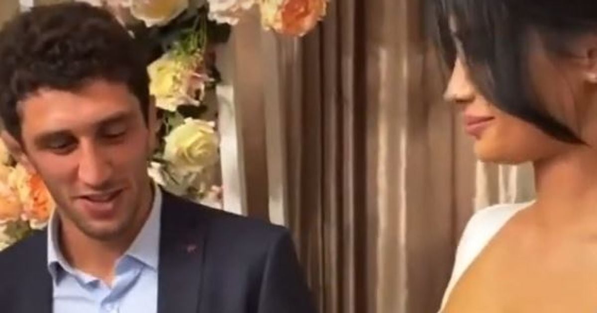 Чемпиону мира с РФ во время свадьбы прислали видео с секс-похождениями его невесты-эскортницы