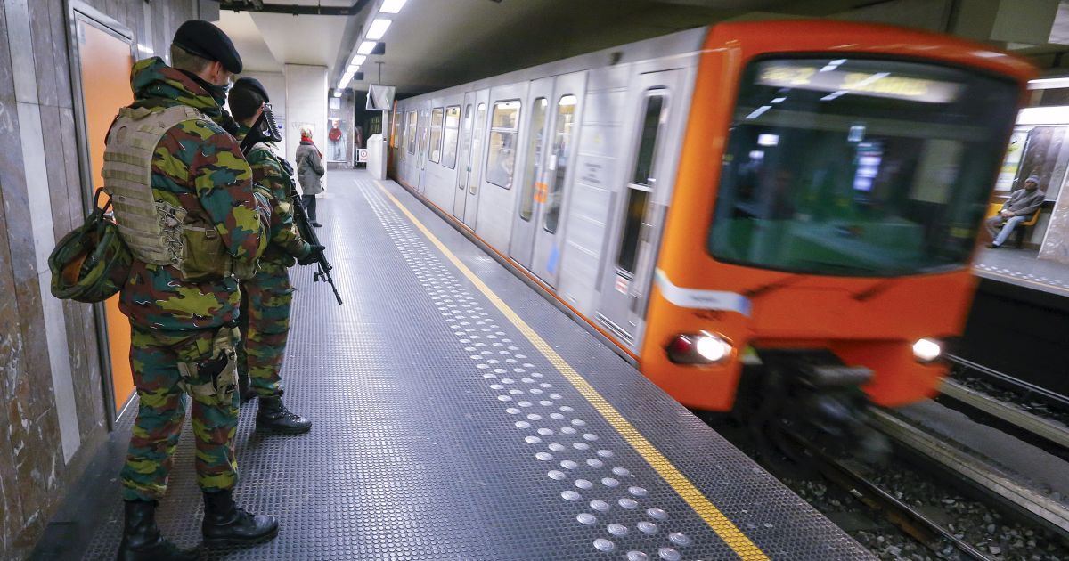 В Брюсселе возобновили работу станции метро, на которой произошел кровавый теракт