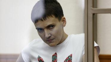 Савченко написала письма Порошенко, девушке из МИД и евродепутату