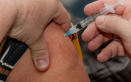 В Киеве начал работать большой Центр вакцинации от коронавируса