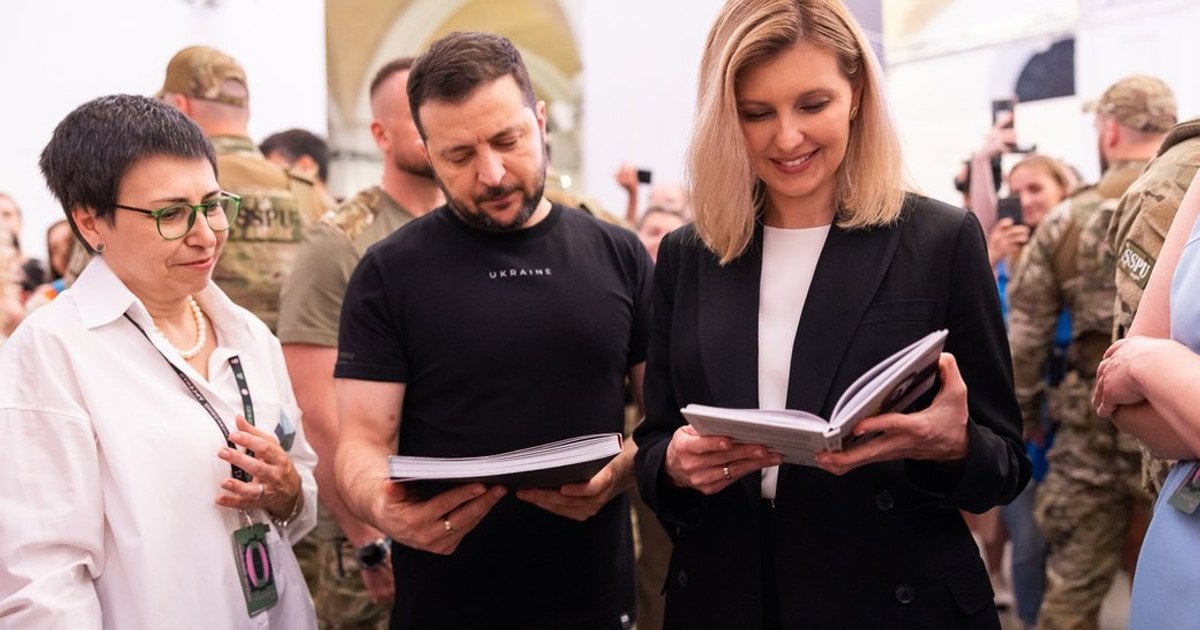 Супруги Зеленских на "Книжном Арсенале"