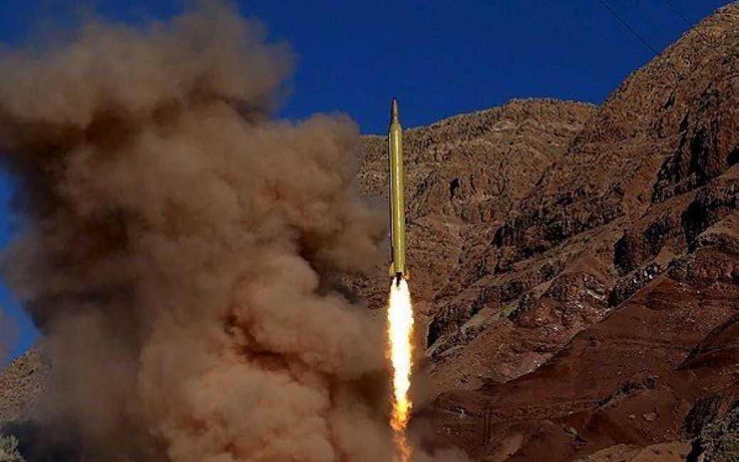 Баллистическая ракета, запущенная и испытанная в неустановленном месте в Иране. / © Reuters