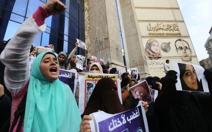В Египте бросили в тюрьму блогера, который обвинил женщин в неверности