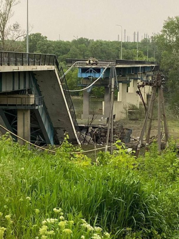 Міст між Сєвєродонецьком та Лисичанськом / © t.me/luhanskaVTSA