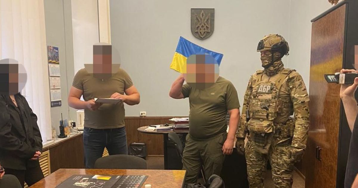Службові особи колонії, яких підозрюють у причетності до катування ув'язнених