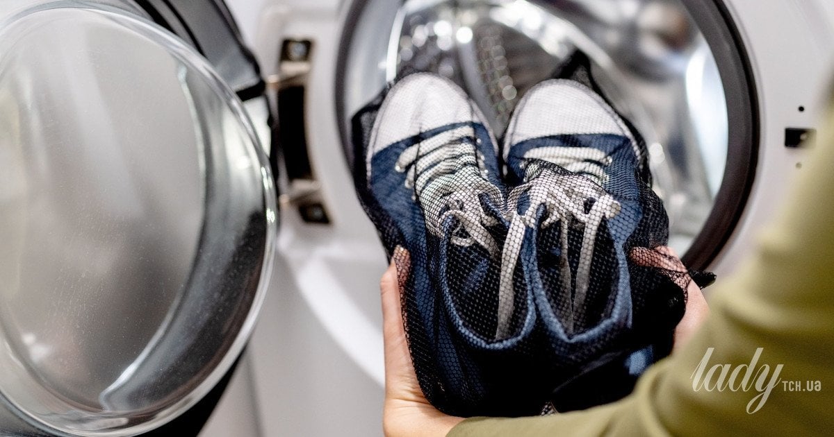 Как правильно стирать обувь в стиральной машине