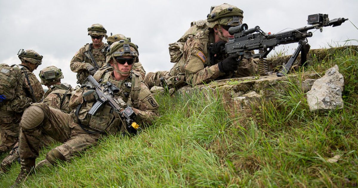 Военные учились столкновениям в условиях гибридной войны. / © flickr.com/nato