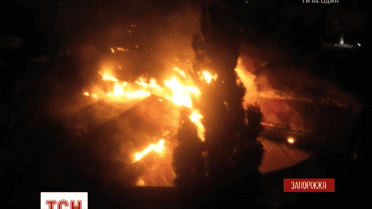 В Бердянске cгорел один из крупнейших рынков города